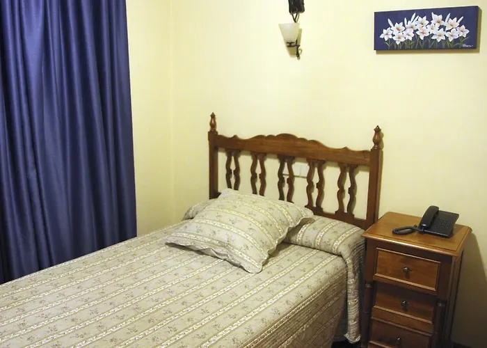 Hotel Rural Las Farolas 3*